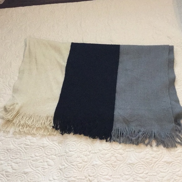Accessories - Colorblock Scarf